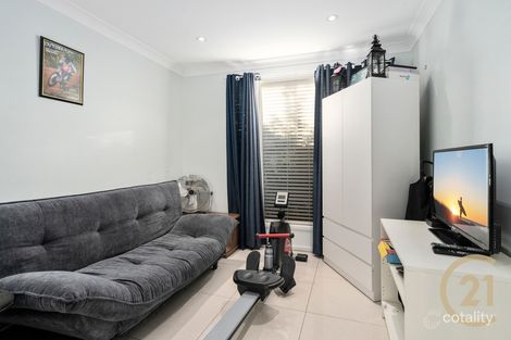Property photo of 8/28 Coolaroo Crescent Lurnea NSW 2170