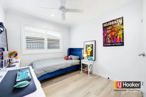 Property photo of 18 Hinton Loop Oran Park NSW 2570