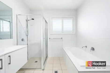 Property photo of 18 Hinton Loop Oran Park NSW 2570