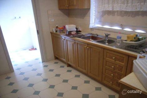 Property photo of 7 Silverbirch Rise Mill Park VIC 3082