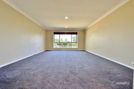 Property photo of 13 Dwyer Drive Young NSW 2594