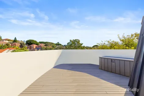 Property photo of 8/1 Sir Thomas Mitchell Road Bondi Beach NSW 2026