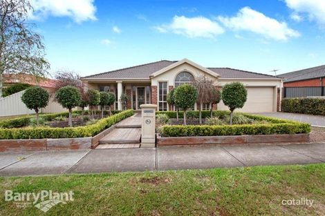 33 Cahill Dr, Brookfield, VIC 3338