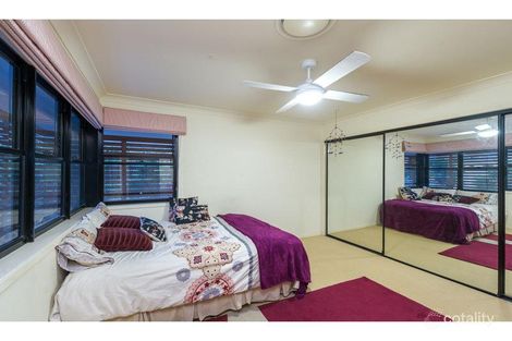Property photo of 54 Vakuta Street Fig Tree Pocket QLD 4069
