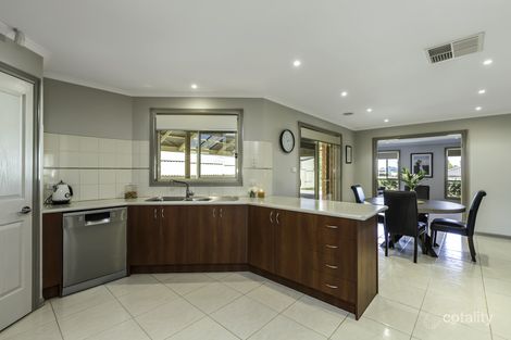 Property photo of 16 Sugar Berry Rise Harkness VIC 3337