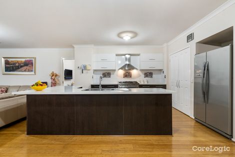 Property photo of 9 Inglewood Drive Burnside Heights VIC 3023