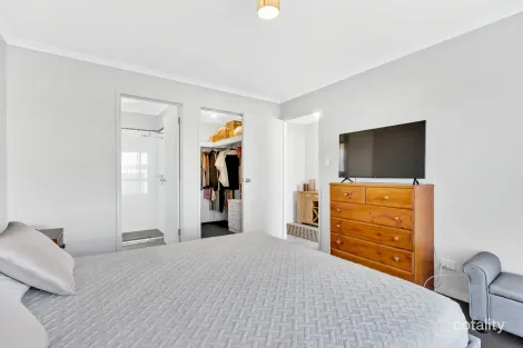 Property photo of 16 Adel Drive Munno Para West SA 5115