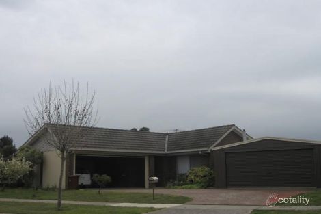 42 Newlyn Dr, Craigieburn, VIC 3064