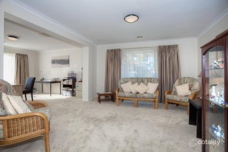 Property photo of 7 Lucern Close Romsey VIC 3434