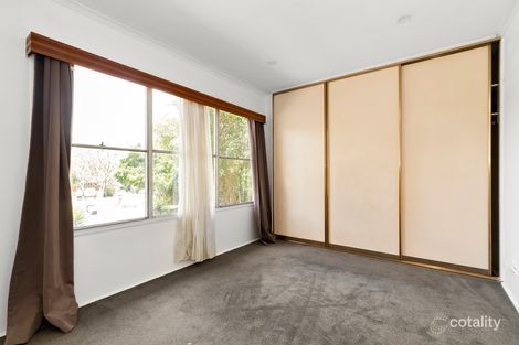 Property photo of 13 Candlebark Crescent Frankston North VIC 3200
