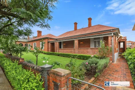 Property photo of 141/141A-B Brisbane Street Tamworth NSW 2340