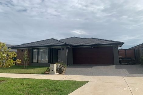 7 Kiwi Cres, Cranbourne South, VIC 3977