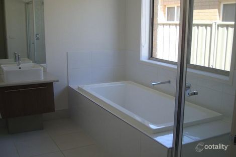 Property photo of 4 Tununga Circuit Kangaroo Flat VIC 3555