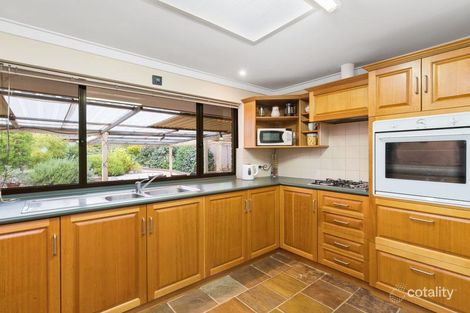 Property photo of 33 Heslop Road Lesmurdie WA 6076