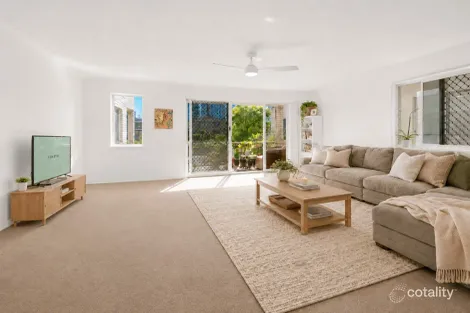 Property photo of 5/32 Armrick Avenue Broadbeach QLD 4218