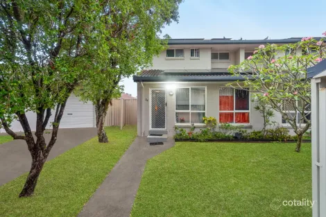 Property photo of 24/13-17 Brown Street Labrador QLD 4215