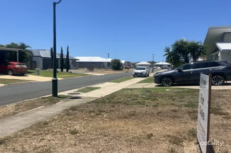 Property photo of 15 Esperance Avenue Blacks Beach QLD 4740