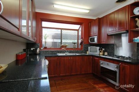 378 Fisher St, Cloverdale, WA 6105