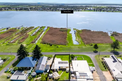 61 Captain Sturt Pde, Hindmarsh Island, SA 5214