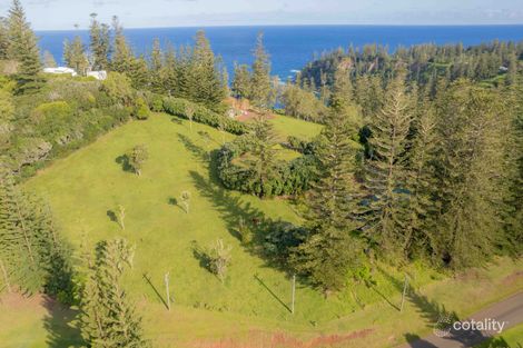 47 Beacon Heights Rd, West Island Cocos, WA 6799