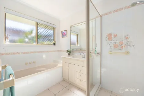 Property photo of 53 Bowerbird Avenue Eli Waters QLD 4655