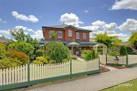 Property photo of 4 Claire Court Traralgon VIC 3844