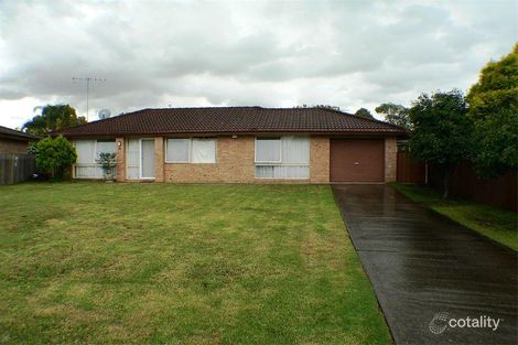 18 Naoli Pl, St Clair, NSW 2759