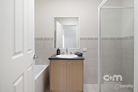Property photo of 2/36 Alpine Grove Pascoe Vale VIC 3044