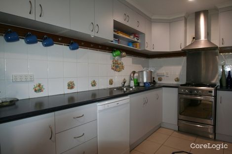 Property photo of 4 Expeller Court Emerald QLD 4720