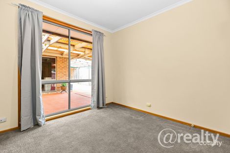 Property photo of 38 Arthur Phillip Drive Endeavour Hills VIC 3802