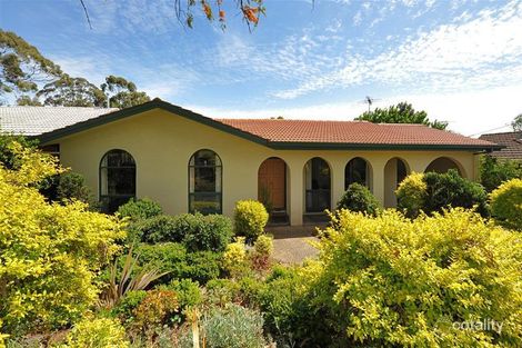 4 Amberly Dr, Happy Valley, SA 5159