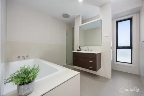 Property photo of 61 Lawson Road Macquarie Hills NSW 2285