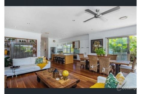 Property photo of 6111 Trasimeno Avenue Hope Island QLD 4212
