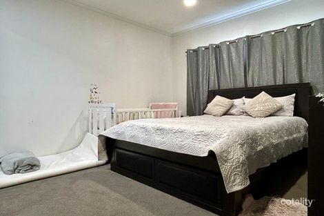 Property photo of 2 Eileen Street Hadfield VIC 3046