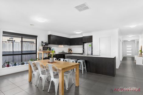 Property photo of 8 Rider Court Tarneit VIC 3029