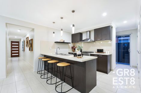 Property photo of 28 Asteria Crescent Cranbourne West VIC 3977