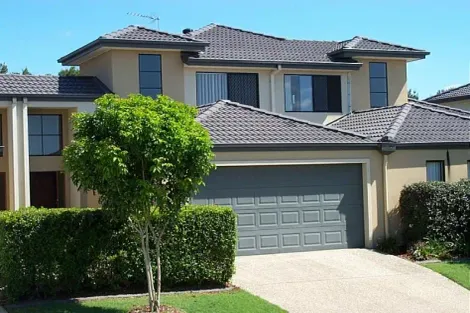 40/19 Santa Barbara Rd, Hope Island, QLD 4212