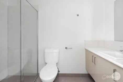 Property photo of 2/1416A Gregory Street Lake Wendouree VIC 3350
