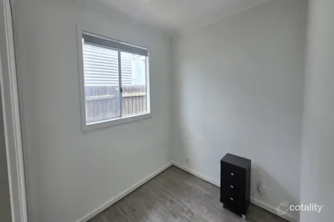 Property photo of 1 Forest Court Bacchus Marsh VIC 3340