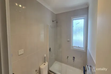 Property photo of 1 Forest Court Bacchus Marsh VIC 3340