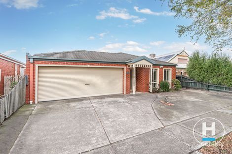 Property photo of 18 Aquila Grove Roxburgh Park VIC 3064