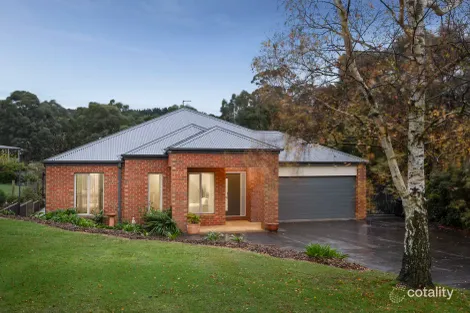 12 Muir Ct, Romsey, VIC 3434