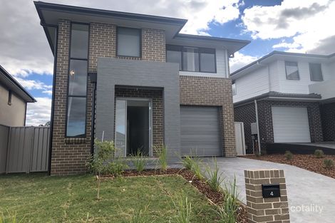 4 Albermarle Rd, Glenfield, NSW 2167