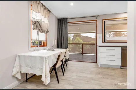 Property photo of 30 Leyte Avenue Lethbridge Park NSW 2770