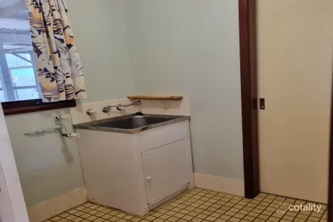 Property photo of 8 Edwards Street Denham WA 6537