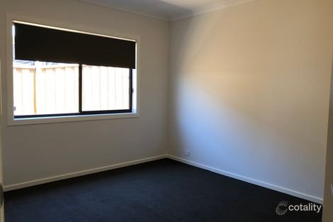 6 Augus Dr, Thornhill Park, VIC 3335