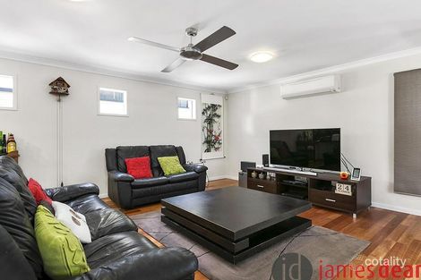 Property photo of 33 Ian Street Lota QLD 4179