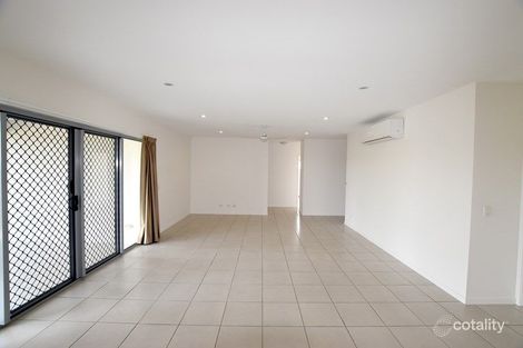 Property photo of 18 Orchard Drive Kirkwood QLD 4680