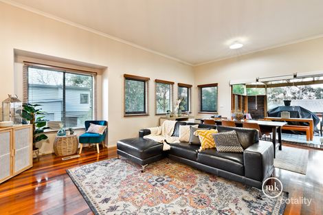Property photo of 5 Monarch Ridge Lower Plenty VIC 3093