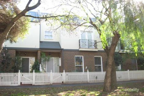 36 Gilbertson Walk, Kensington, VIC 3031